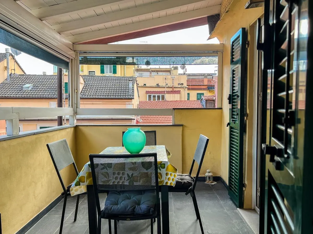 Bel Quadrilocale Con Terrazza Nel Centro Storico Διαμέρισμα Varazze