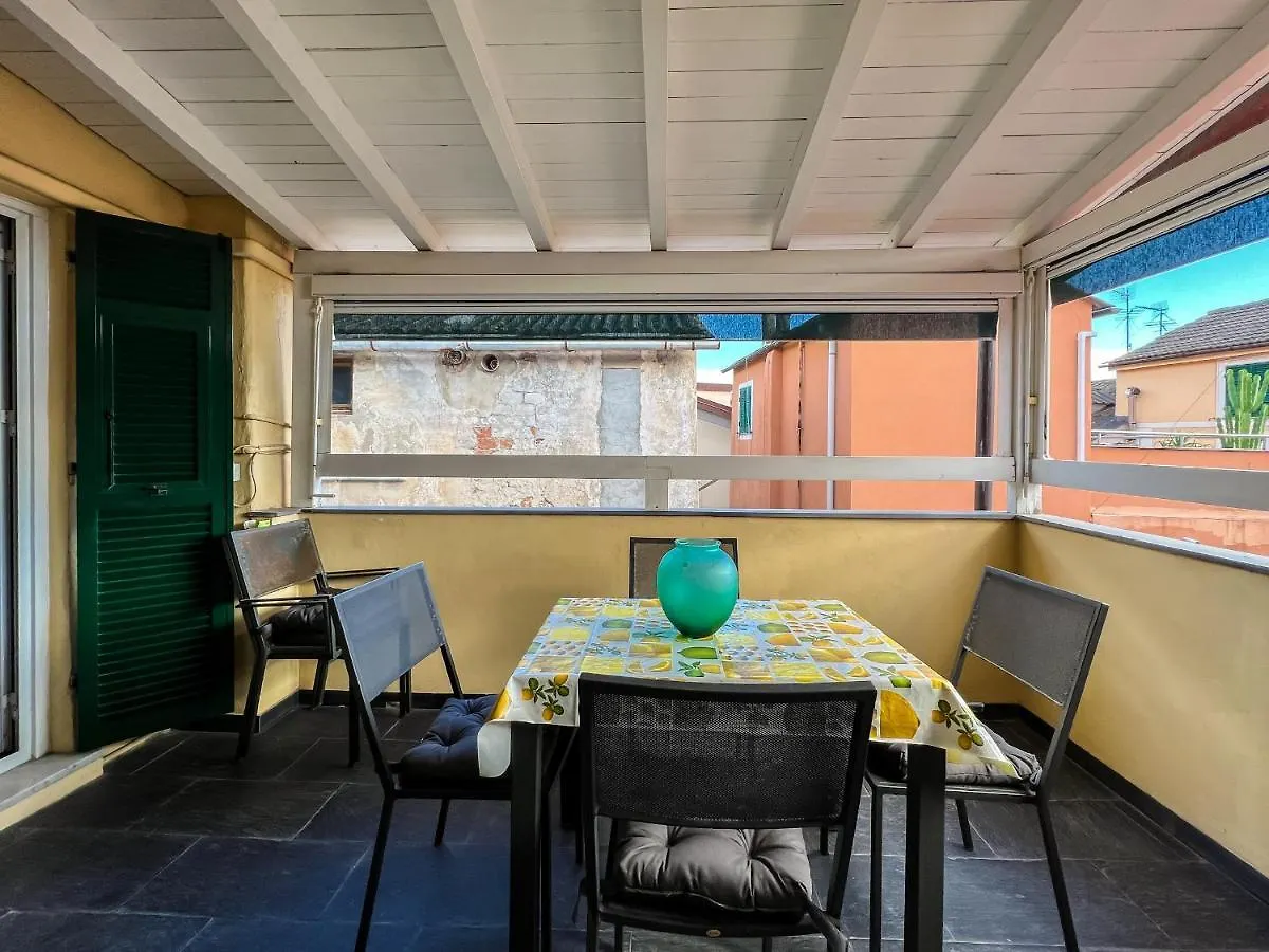 Bel Quadrilocale Con Terrazza Nel Centro Storico Apartment Varazze 0*,