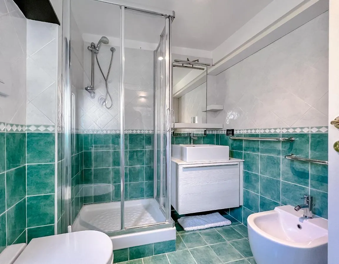 Bel Quadrilocale Con Terrazza Nel Centro Storico Apartment Varazze 0*,